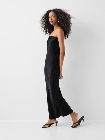 Robe de cocktail Bershka en noir