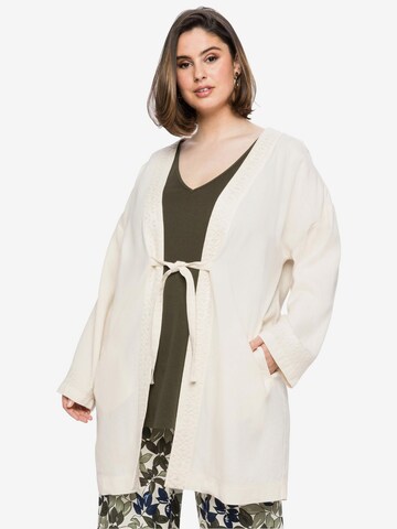 SHEEGO Between-Season Jacket in Beige: front