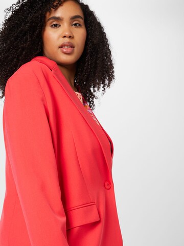 Vero Moda Curve Blazer 'TROIANTHEA' in Rot