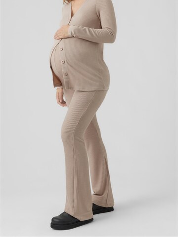 Vero Moda Maternity Szabványos Nadrág 'VMMBrendy' - bézs: elől