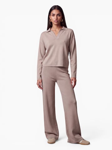 Wide leg Pantaloni de la AMALY pe bej