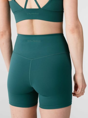 regular Pantaloni ' FLOAt ' di Girlfriend Collective in verde