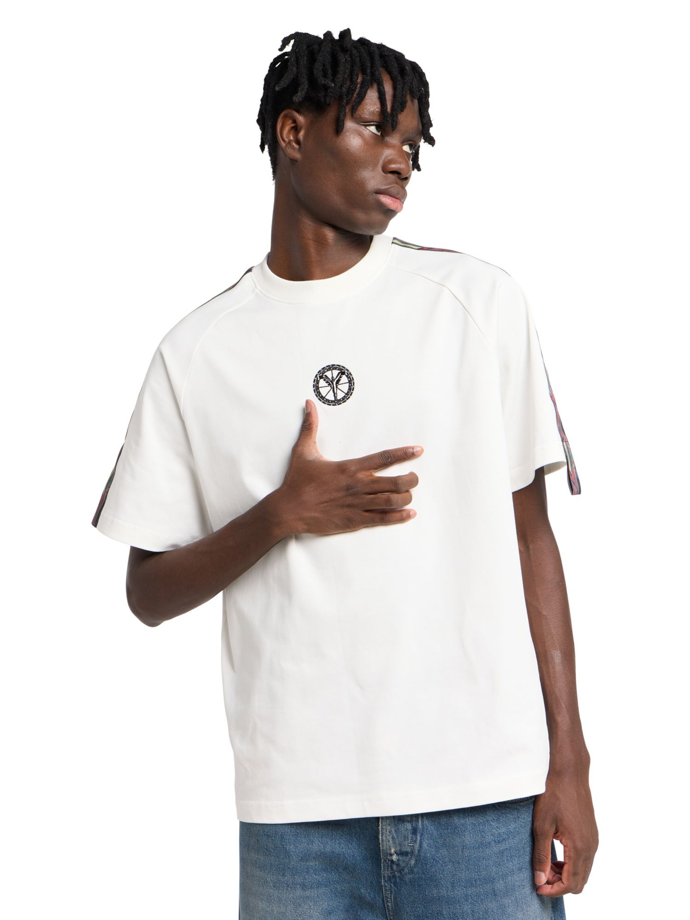 T-Shirt 'Evoli' Carlo Colucci en blanc : devant