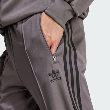 ADIDAS ORIGINALS Normalny krój Spodnie 'Adicolor Classics Beckenbauer' w kolorze szary