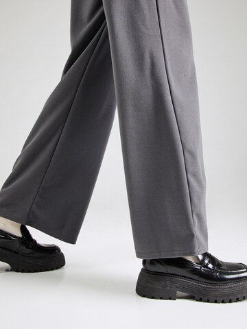 SISTERS POINT Wide Leg Hose 'GLUT' in Grau