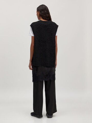 EDITED - Chaleco 'Thanya Mohair Vest' en negro