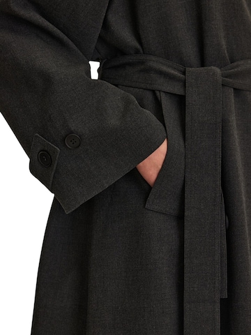 MANUKA Winter Jacket in Grey
