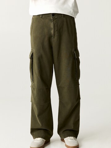 Loosefit Pantalon cargo Pull&Bear en vert : devant