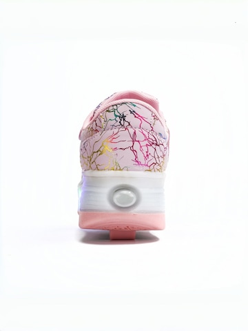HUSKSWARE Inline and Roller Skates in Pink