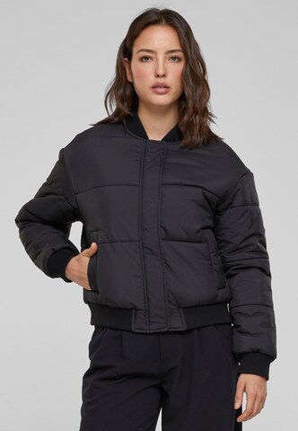 Urban Classics Übergangsjacke in Schwarz