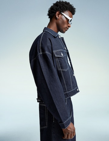 Veste mi-saison Bershka en bleu