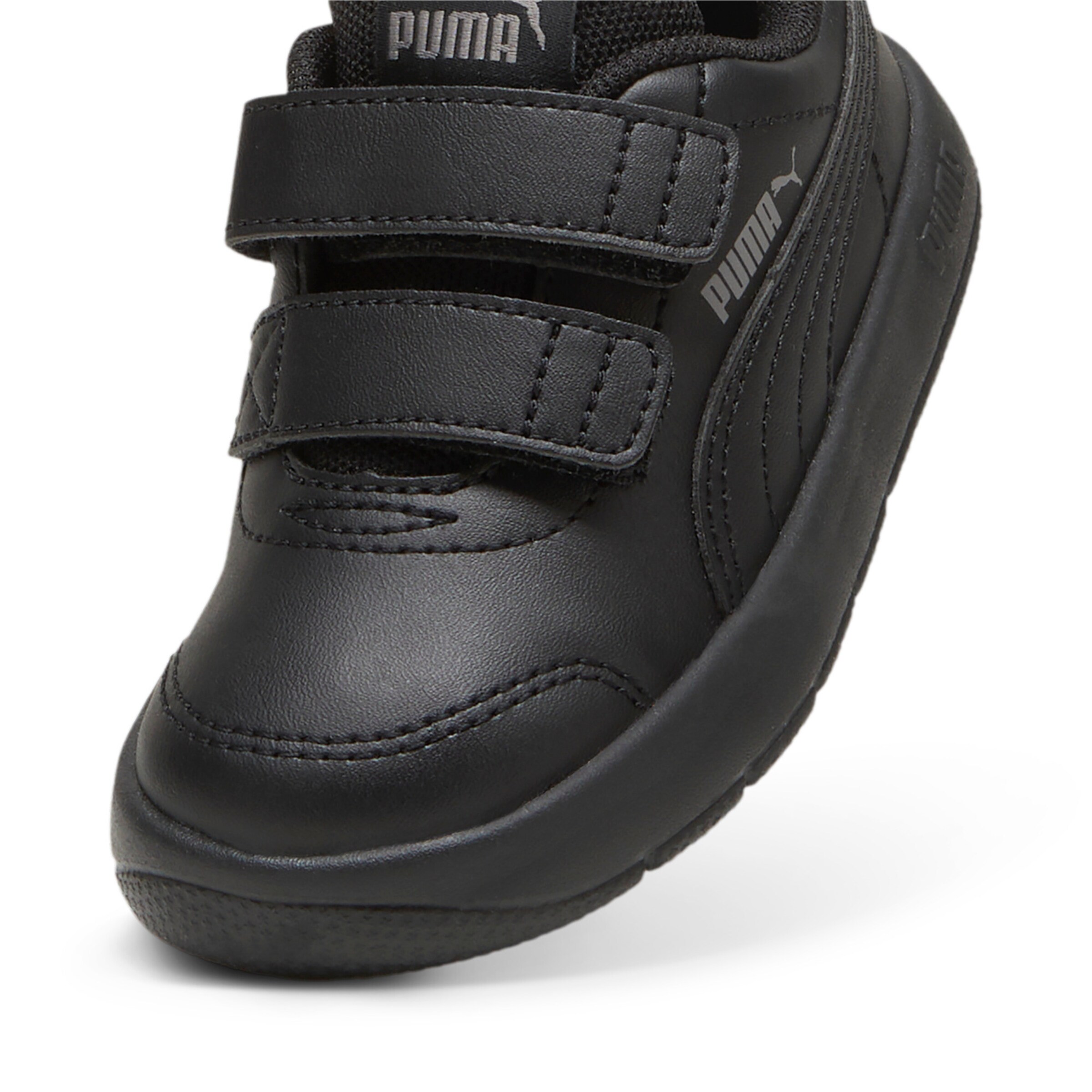 Sneaker 'Courtflex V3' de la PUMA pe negru