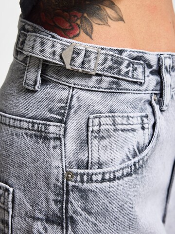 IT'S BASIC Loosefit Jeans 'Skater Mid Rise Jeans' in Grijs