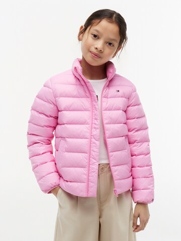 TOMMY HILFIGER Φθινοπωρινό και ανοιξιάτικο μπουφάν 'ESSENTIAL' σε ροζ: μπροστά