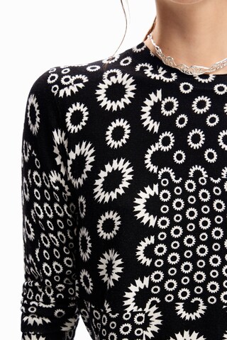 Desigual Sweter w kolorze czarny