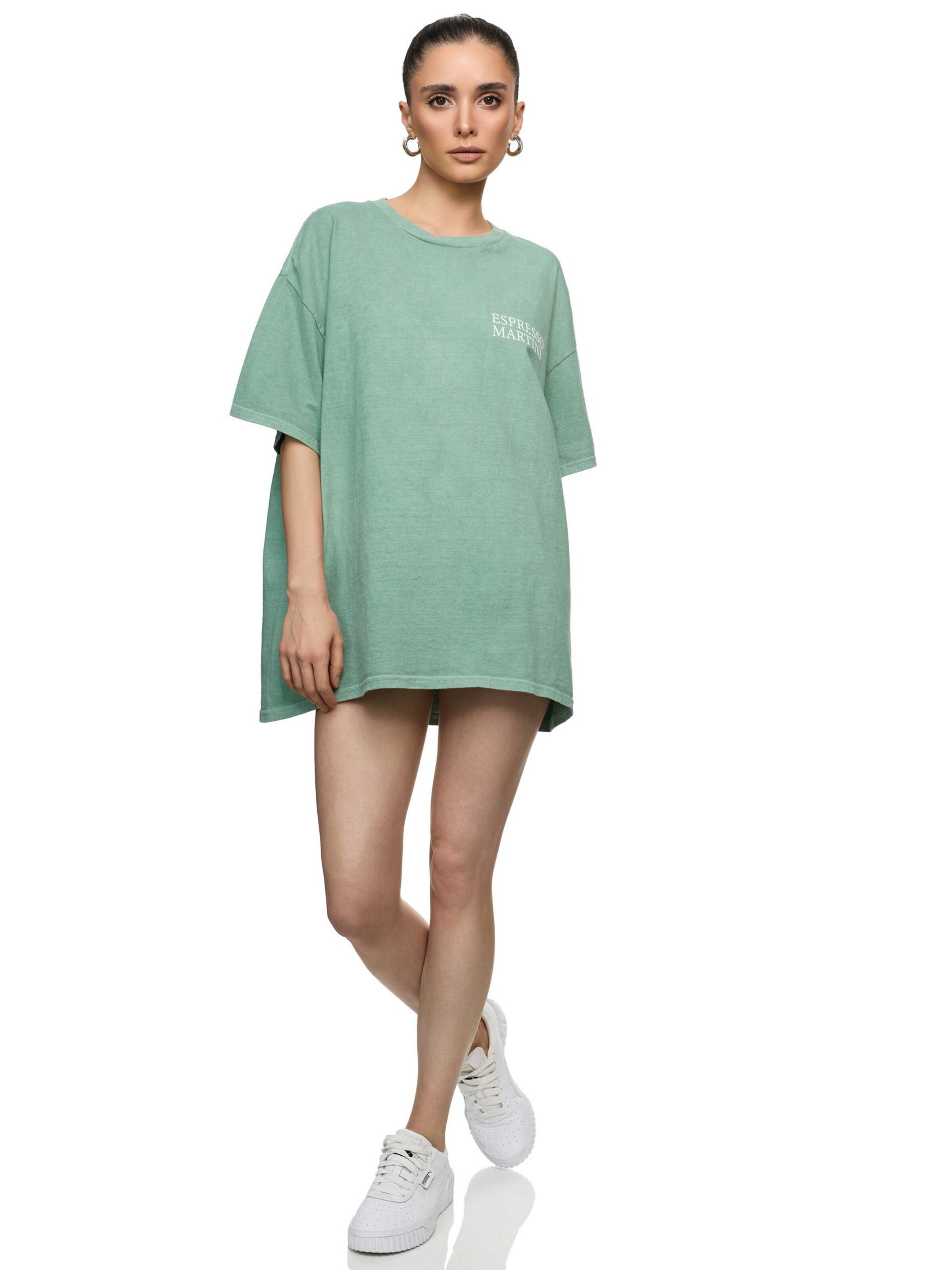 Worldclassca Oversized Shirt 'Espresso Martini' in Green: front