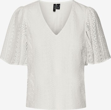 VERO MODA Blouse 'Honey' in White: front