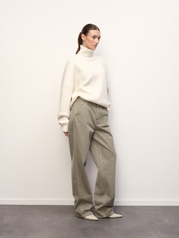 RÆRE by Lorena Rae Свитер в Белый