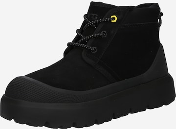 Boots stringati 'NEUMEL' di UGG in nero: frontale