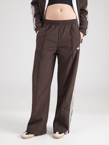 ADIDAS ORIGINALS - Pierna ancha Pantalón 'FB' en marrón: frente