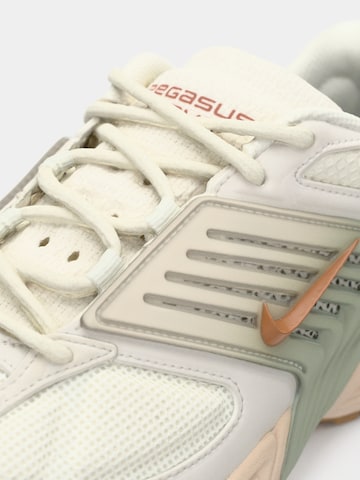 Nike Sportswear - Sapatilhas baixas 'AIR PEGASUS' em bege