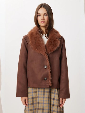 Happiness İstanbul - Casaco meia-estação em castanho: frente