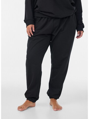 Zizzi Regular Hose in Schwarz: Vorderseite