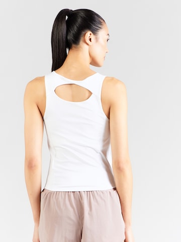 PUMA Sports top 'SUNDAY BLISS' in White