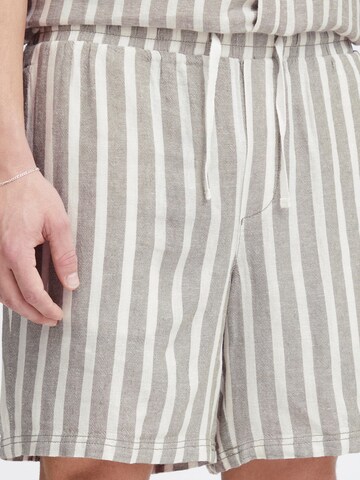 !Solid Regular Trousers ' Fried ' in Green