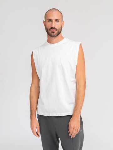 LOTUSCRAFTS Performance Shirt 'REID' in White: front