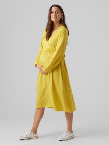 Robe MAMALICIOUS en jaune