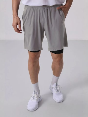 regular Pantaloni sportivi di Tommy Life in grigio: frontale