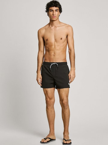 Pepe Jeans Badeshorts in Schwarz