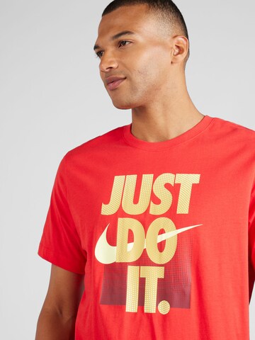 Nike Sportswear Tričko – červená