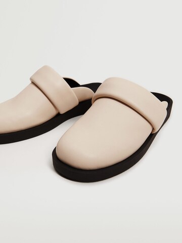 MANGO Clogs 'Cama' in Beige