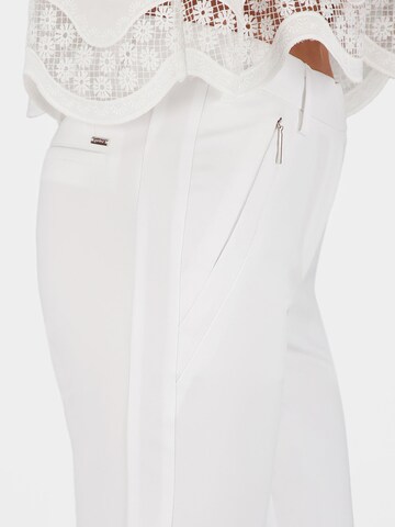 Gardeur Slim fit Trousers 'Zene57' in White