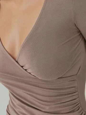 T-shirt Hiccup en marron