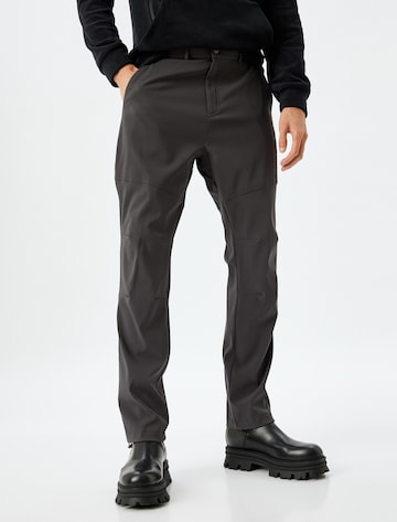 Koton Regular Hose in Grau: Vorderseite