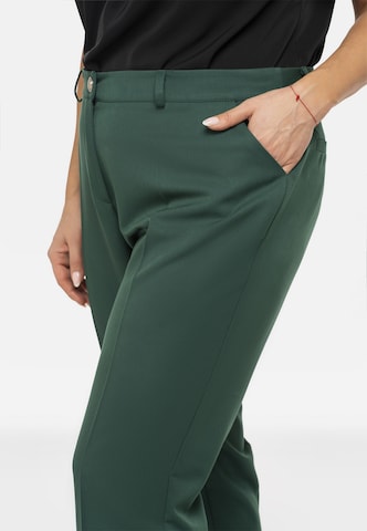 Regular Pantalon 'Mela' Karko en vert