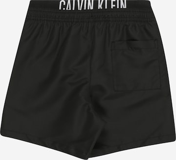 Calvin Klein Swimwear Normalny krój Szorty kąpielowe 'Intense Power' w kolorze czarny