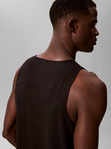 T-Shirt Calvin Klein en noir