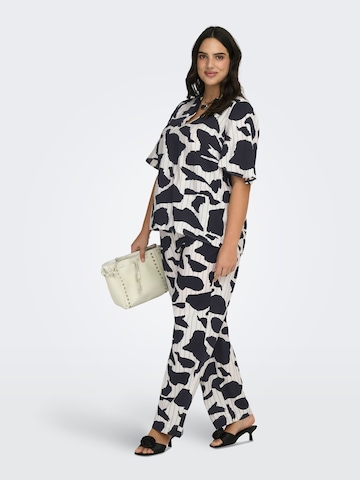 Chemisier 'CARMisia' ONLY Carmakoma en blanc