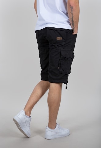 ALPHA INDUSTRIES Loosefit Παντελόνι 'Jet' σε μαύρο