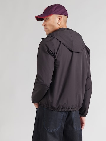 REPLAY Преходно яке в черно