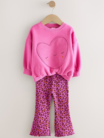 Next Set in Pink
