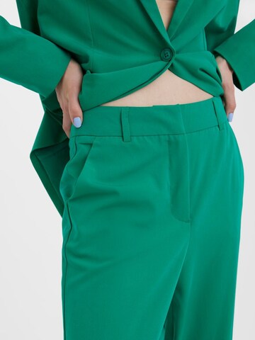 VERO MODA Широка кройка Панталон 'Zelda' в зелено