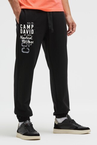 CAMP DAVID Regular Workout Pants in Black: front