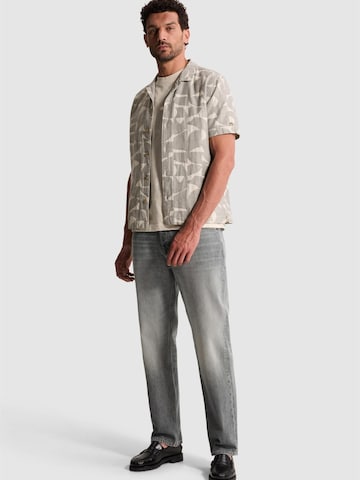 CAST IRON - Ajuste regular Camisa 'Shirt with jacquard pattern and short sleeves' en gris