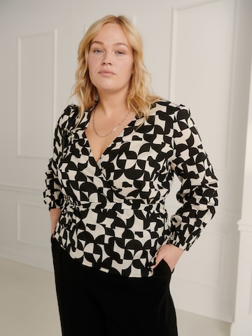 Guido Maria Kretschmer Curvy - Blusa 'Genia' en negro: frente