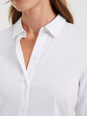 WE Fashion Blouse in White